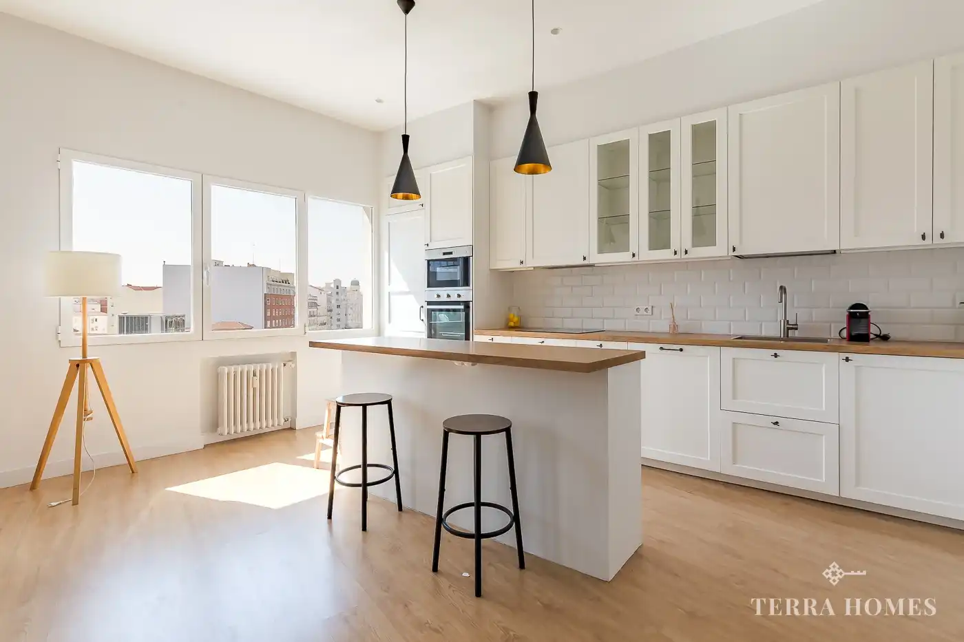 Cuina de Apartament en venda en Madrid amb Aire condicionat i Moblat