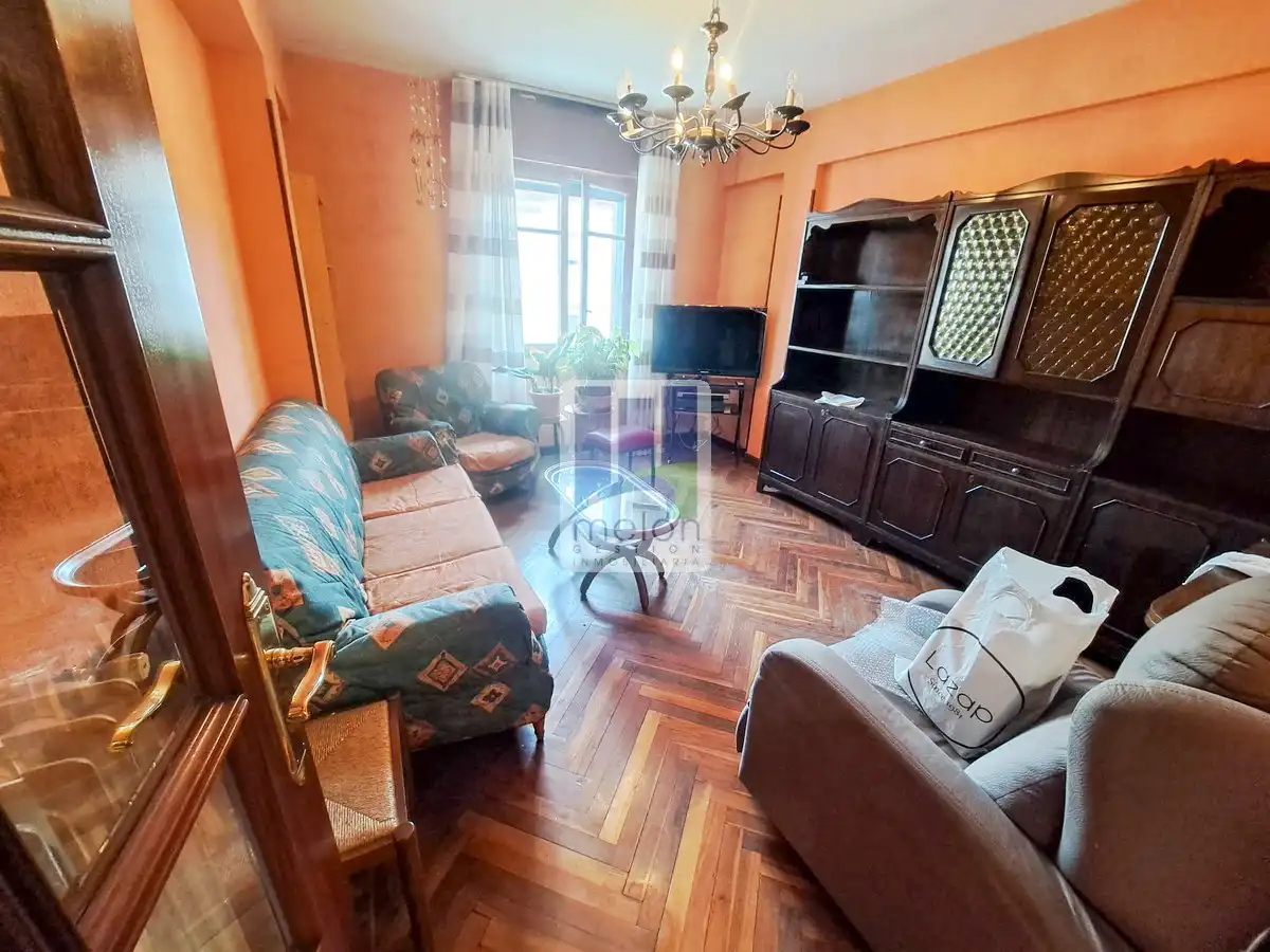 Sala d'estar de Pis en venda en Burgos amb Traster