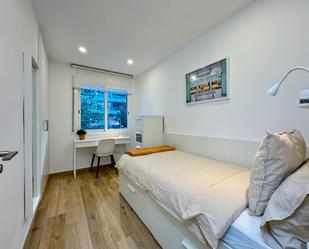 Bedroom of Flat to share in  Barcelona Capital  with Air Conditioner, Heating and Furnished