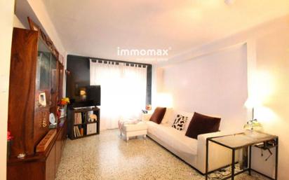 Exterior view of Flat for sale in  Barcelona Capital  with Heating