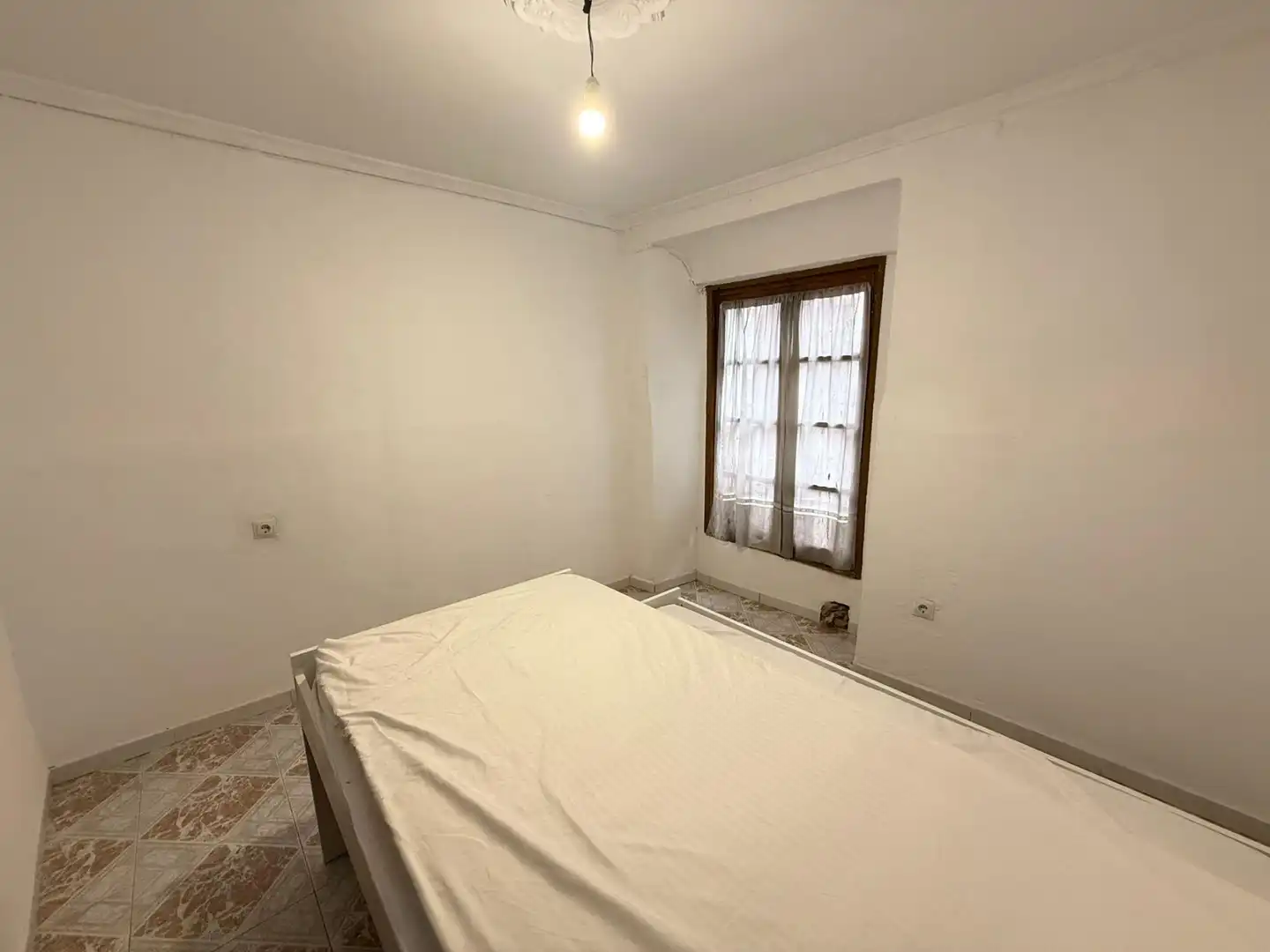 Habitación de Casa o chalet en venta en Alameda con Trastero, Amueblado y Balcón