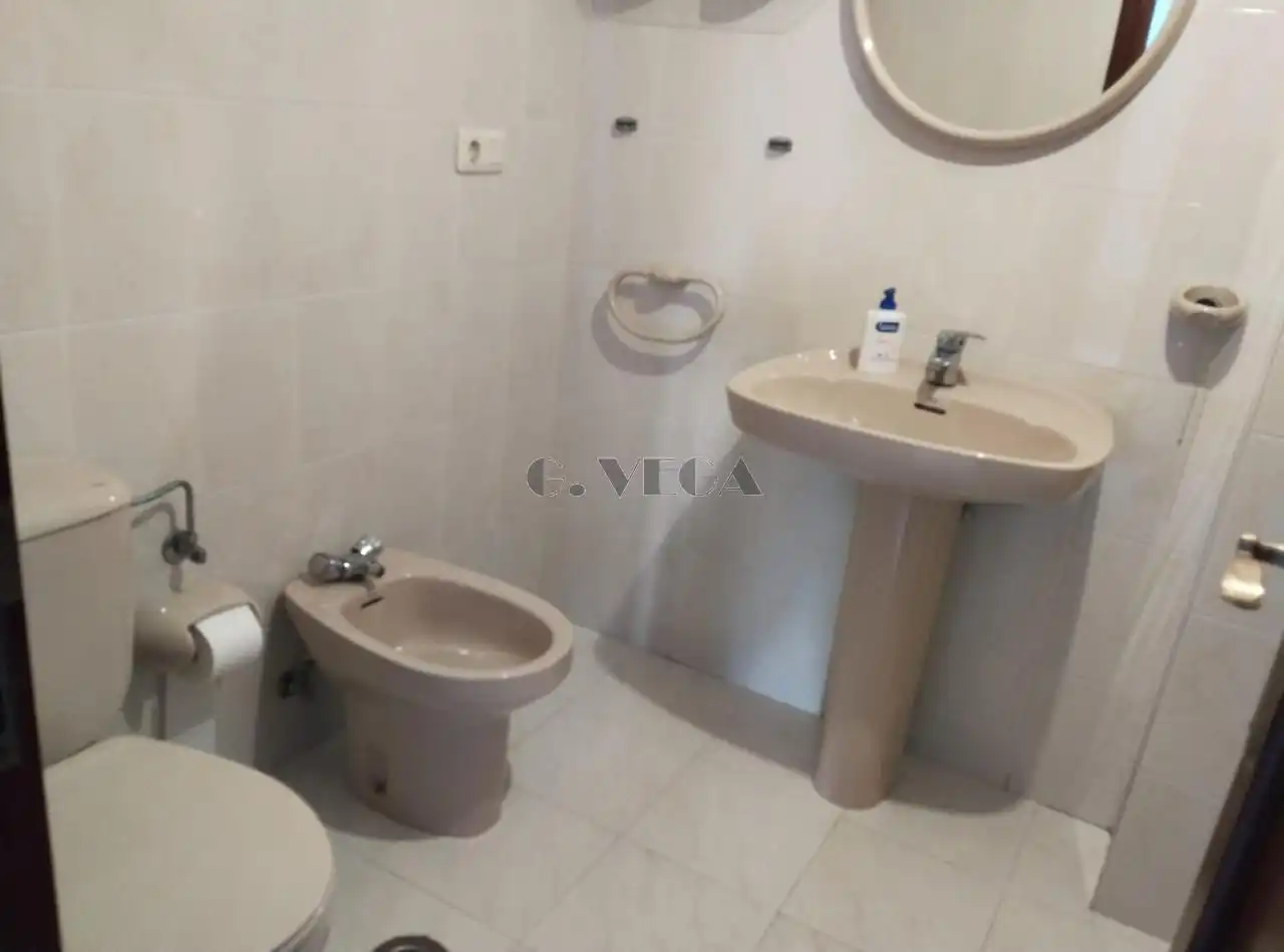 Baño de Piso de alquiler en Sanxenxo con Amueblado