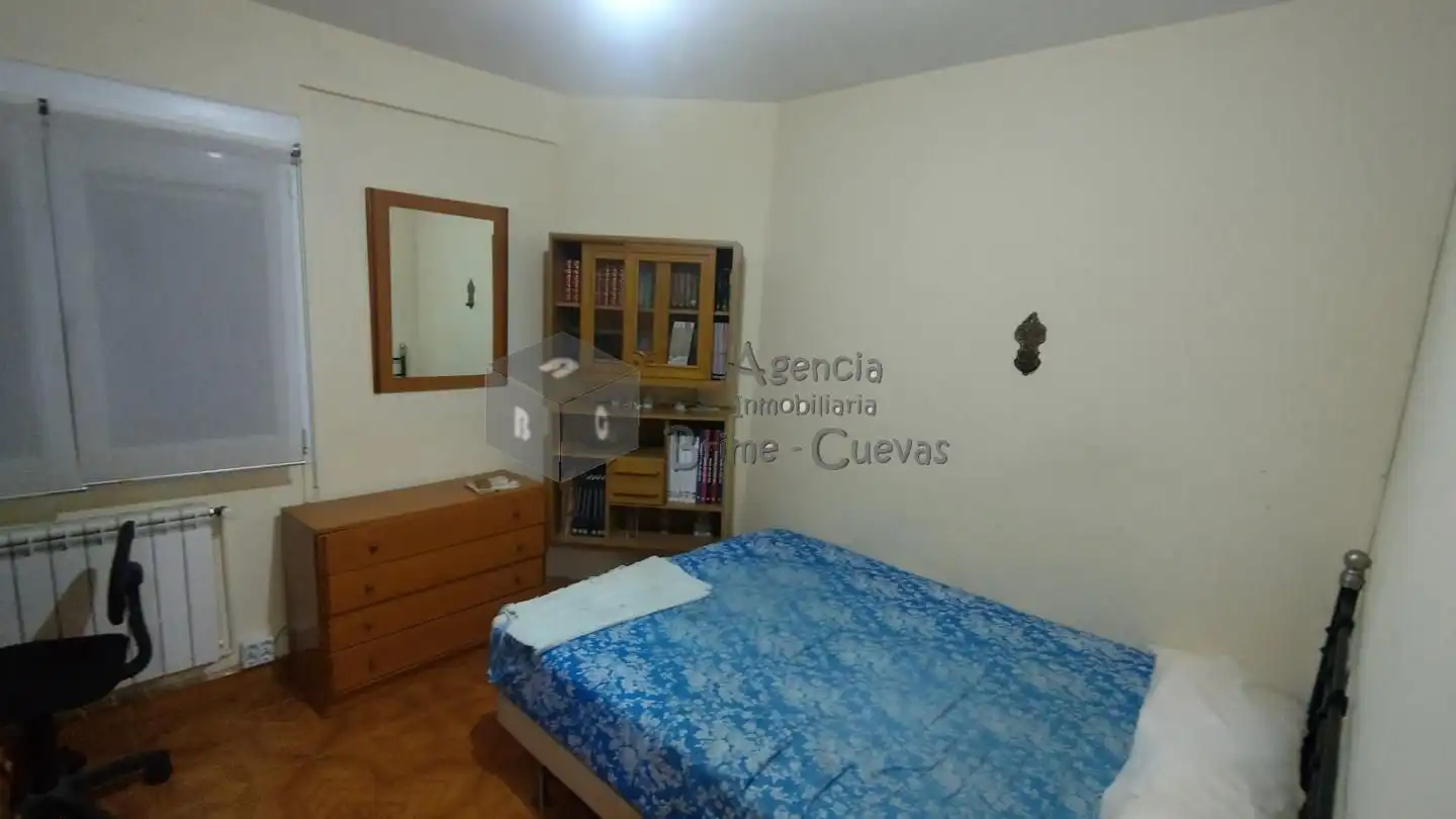 Schlafzimmer von Wohnung zum Verkauf in Oviedo  mit Heizung