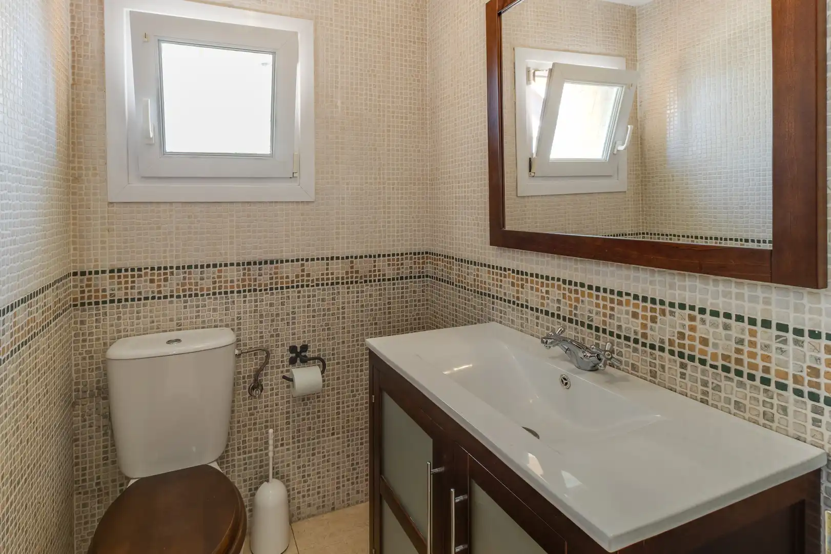 Bany de Casa adosada en venda en Alhaurín de la Torre amb Aire condicionat, Jardí privat i Terrassa