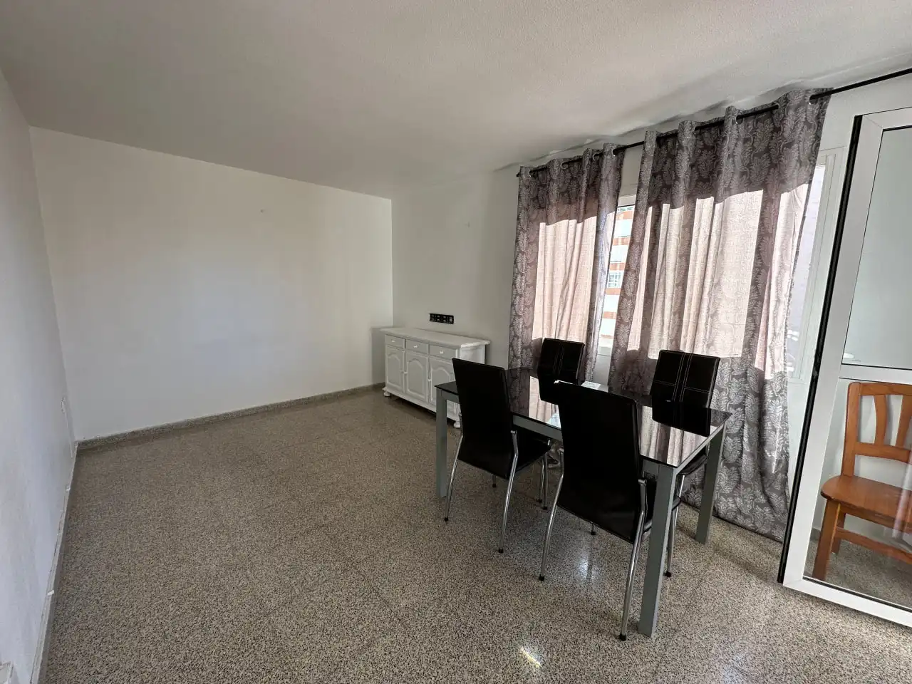 Esszimmer von Wohnung zur Miete in Benidorm mit Klimaanlage, Möbliert und Ofen