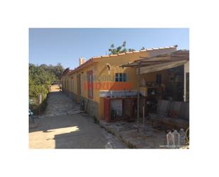 Vista exterior de Casa o xalet en venda en Millanes amb Piscina