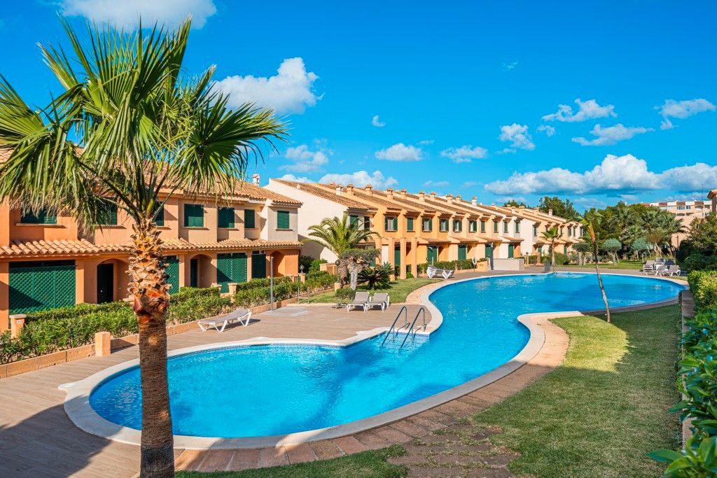 Swimming pool of Duplex for sale in Calvià  with Air Conditioner, Terrace and Balcony