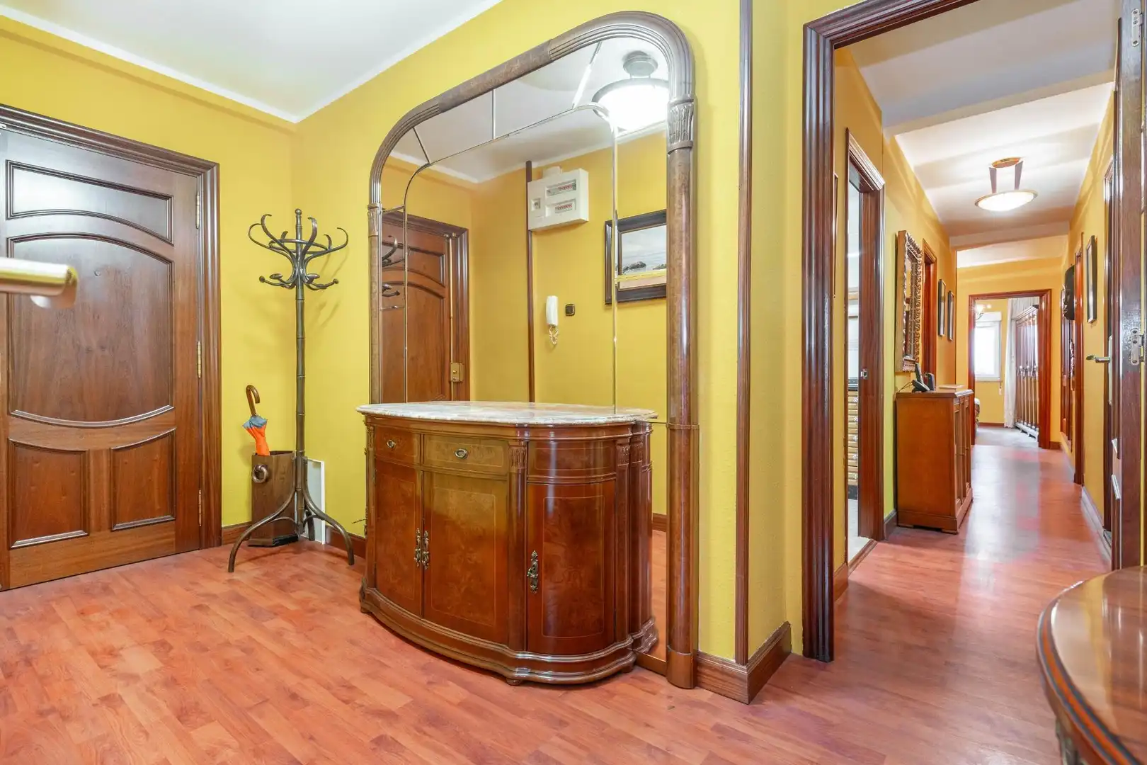 Piso en venta en Mieres (Asturias) con Calefacción y Balcón