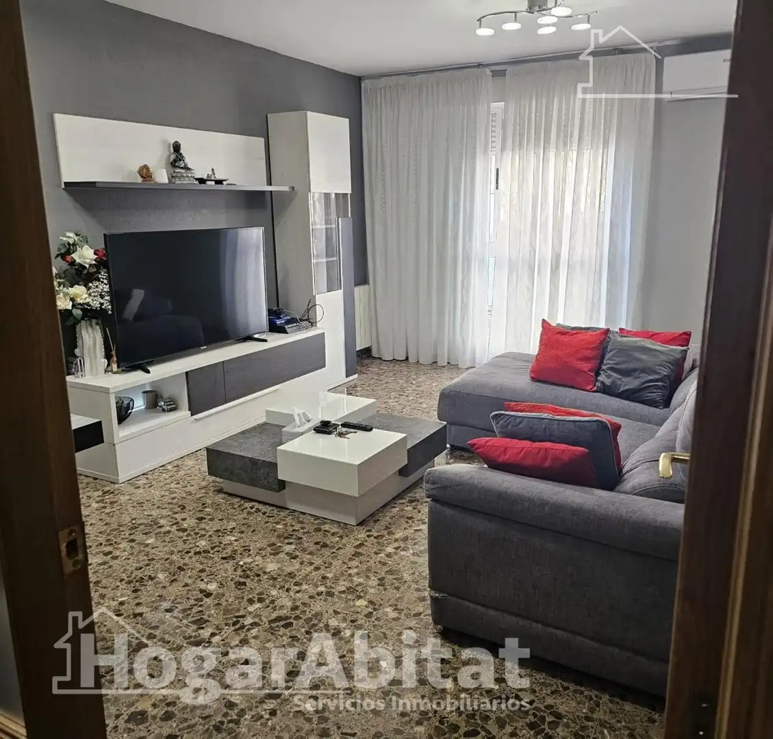 Sala d'estar de Àtic en venda en Castellón de la Plana / Castelló de la Plana amb Aire condicionat, Calefacció i Terrassa