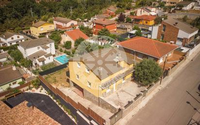 Vista exterior de Casa o xalet en venda en El Pont de Vilomara i Rocafort amb Terrassa