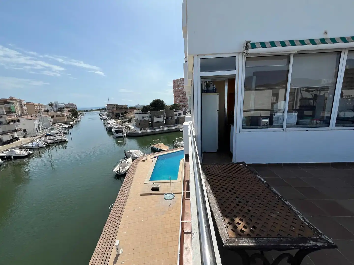 Terrassa de Apartament en venda en Roses amb Terrassa, Moblat i Piscina comunitària