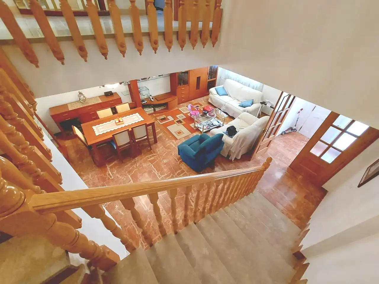 Wohnzimmer von Einfamilien-Reihenhaus zum Verkauf in Huércal-Overa mit Klimaanlage, Heizung und Terrasse