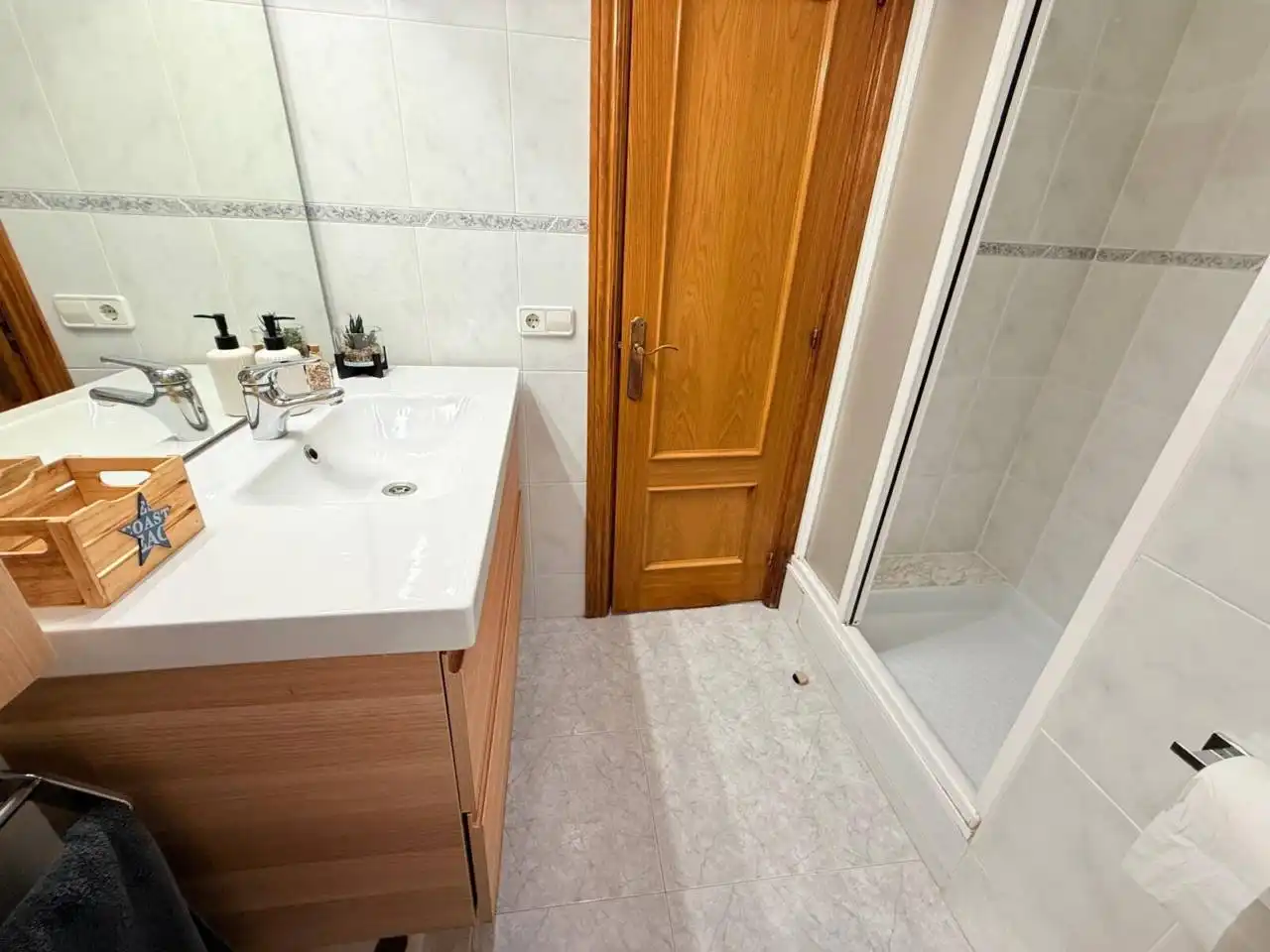 Badezimmer von Wohnung zum Verkauf in Sabadell mit Klimaanlage, Heizung und Privatgarten