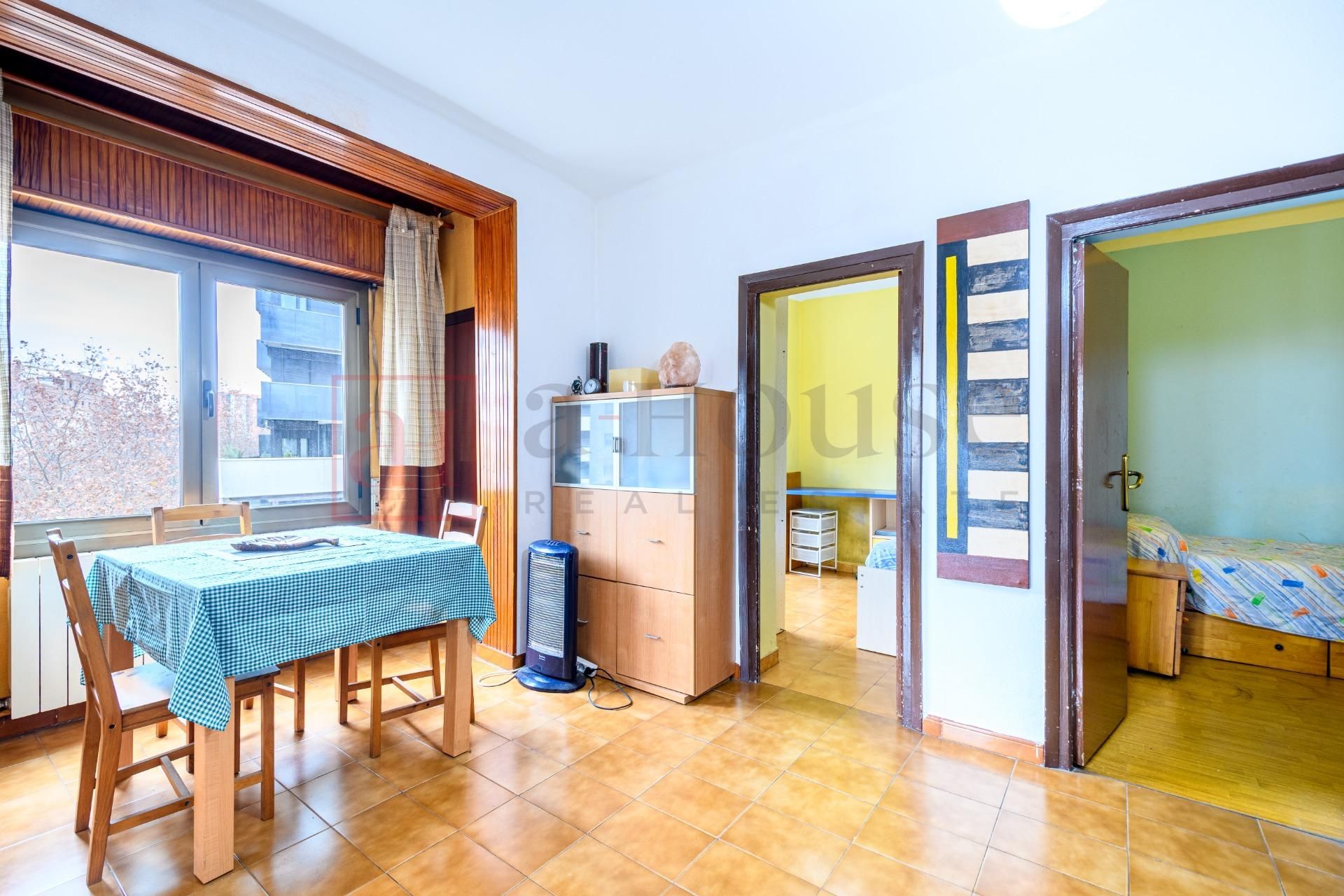 Piso en venta en  Barcelona Capital con Calefacción