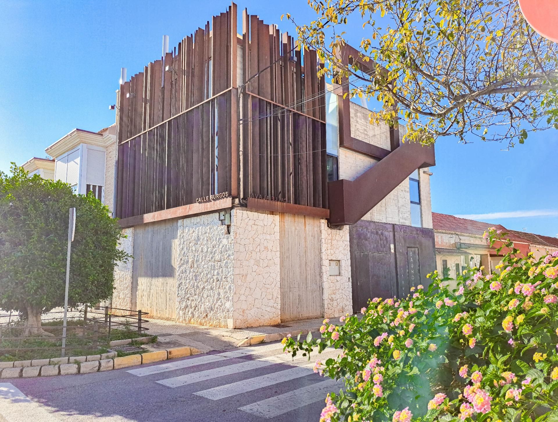 Vista exterior de Casa o xalet en venda en Cartagena amb Aire condicionat, Calefacció i Jardí privat