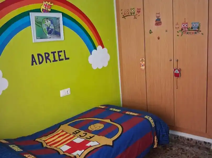 Dormitori de Casa adosada en venda en Sagunto / Sagunt amb Aire condicionat i Piscina