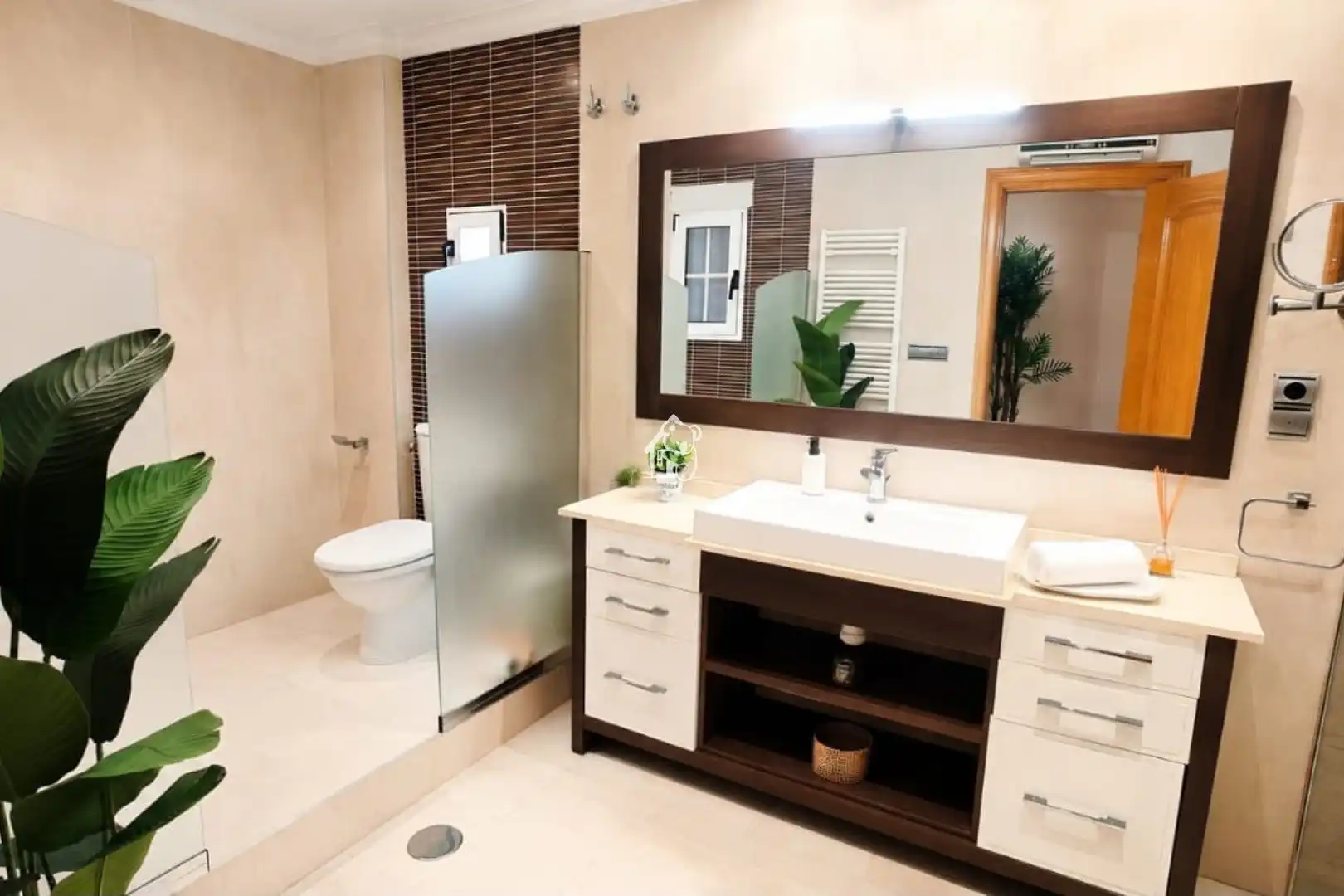 Badezimmer von Dachboden zur Miete in Torrevieja mit Klimaanlage, Privatgarten und Terrasse