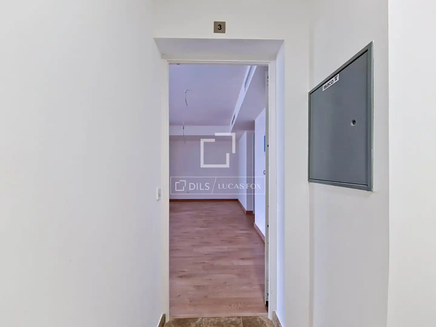 Wohnung zum Verkauf in Vilanova i la Geltrú mit Klimaanlage, Heizung und Parkett