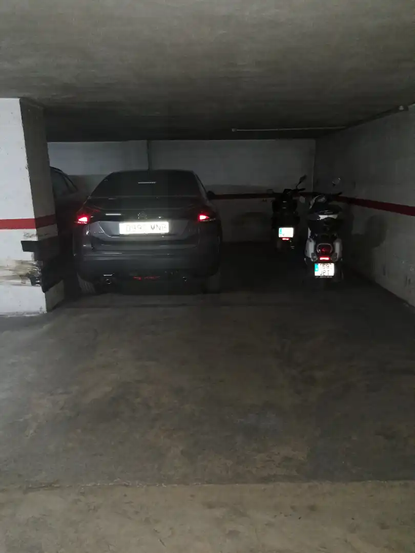 Aparcament de Pis en venda en Valencia amb Aire condicionat