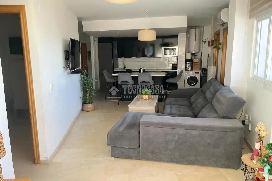 Wohnzimmer von Wohnung zum Verkauf in Rincón de la Victoria mit Klimaanlage, Abstellraum und Gemeinschaftspool