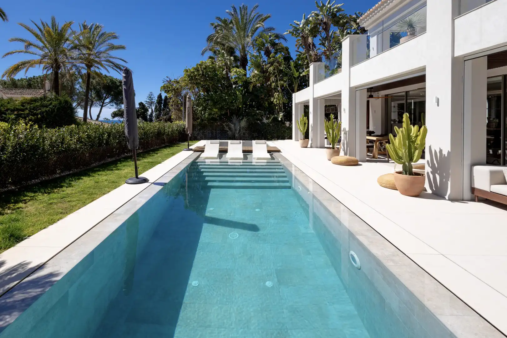 Piscina de Casa o xalet de lloguer en Marbella amb Calefacció, Jardí privat i Terrassa