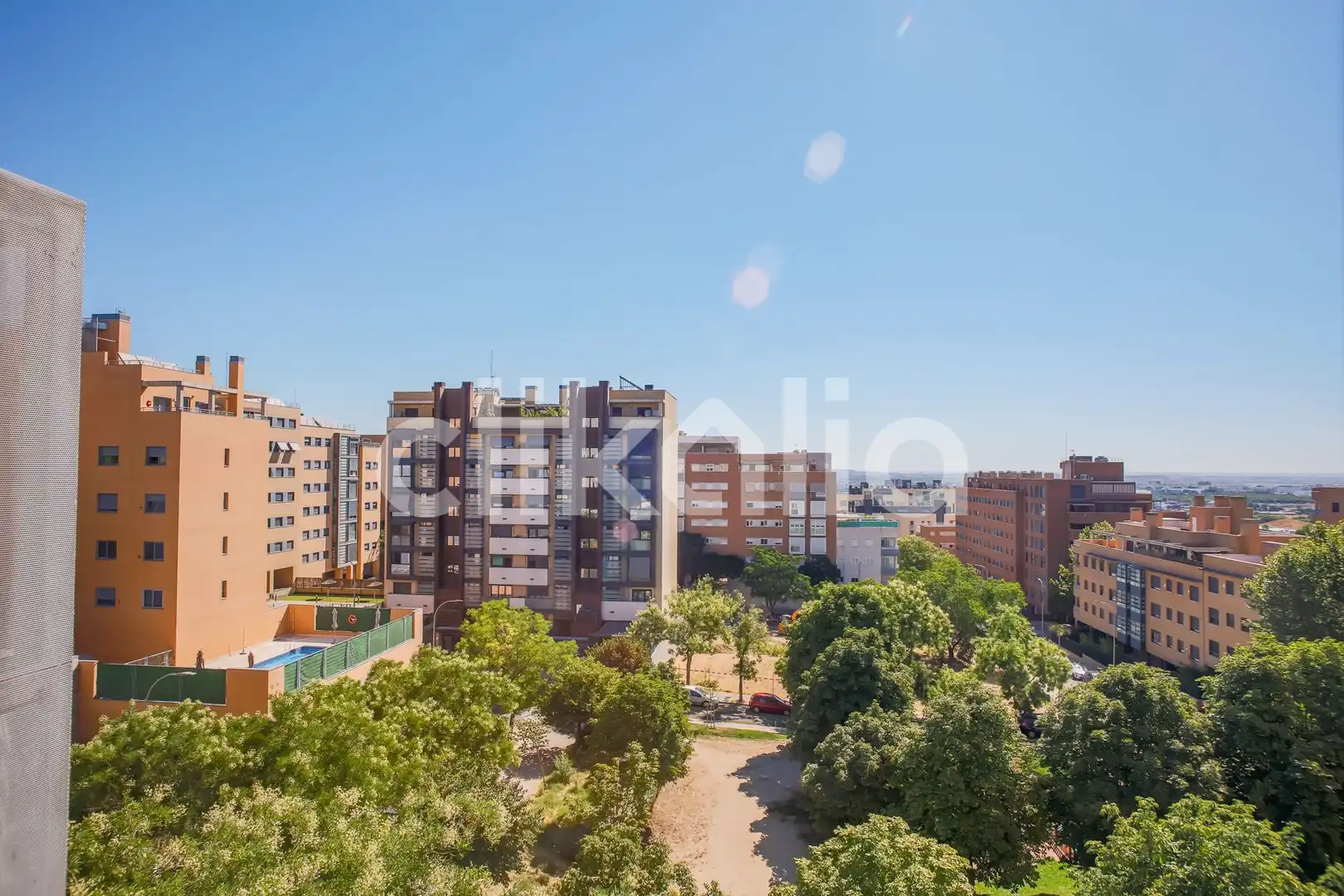 Vista exterior de Pis en venda en Madrid amb Calefacció, Terrassa i Traster