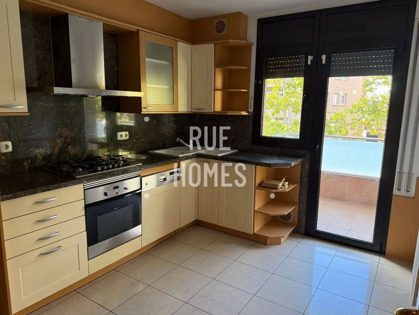 Wohnung mit Aufzug zum Verkauf in Plaça Maria Vinyes 3, imagen 5