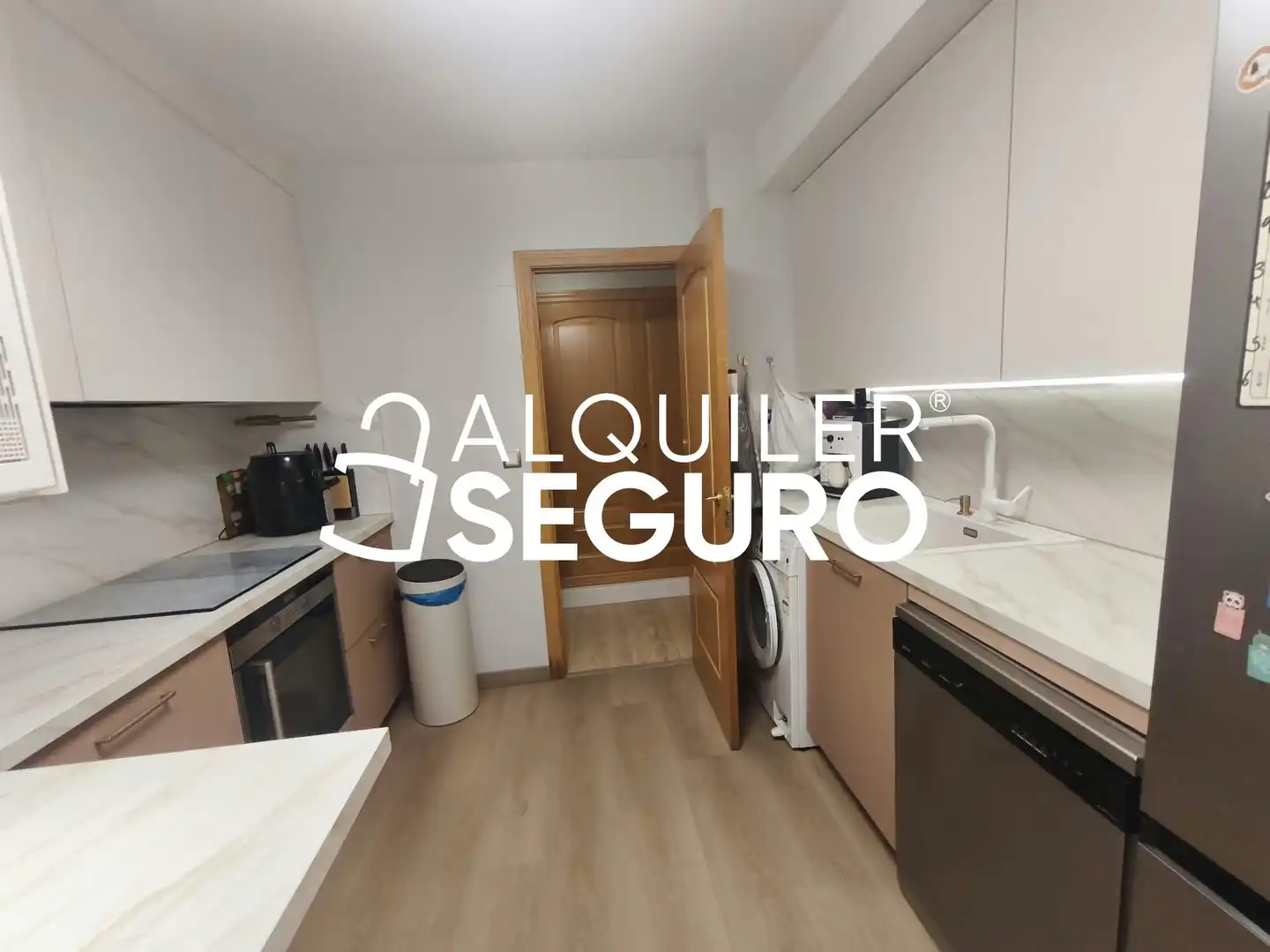 Cuina de Pis de lloguer en Zaragoza amb Aire condicionat, Calefacció i Terrassa