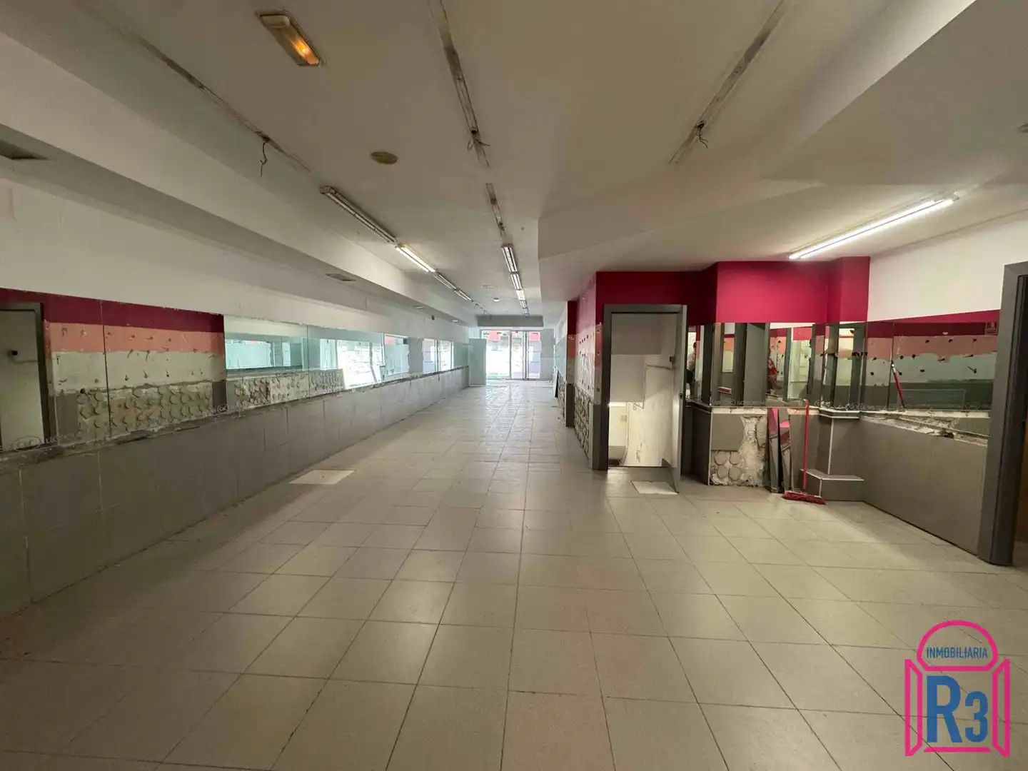 Local comercial en venda a Alfonso V, imagen 6