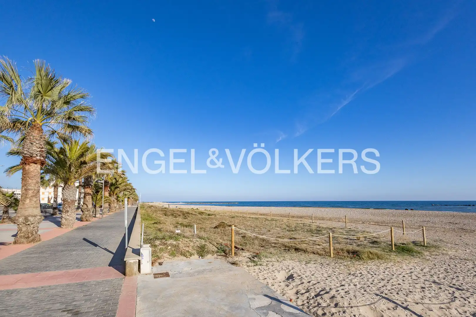 Exterior view of Attic for sale in Cubelles  with Air Conditioner, Heating and Private garden