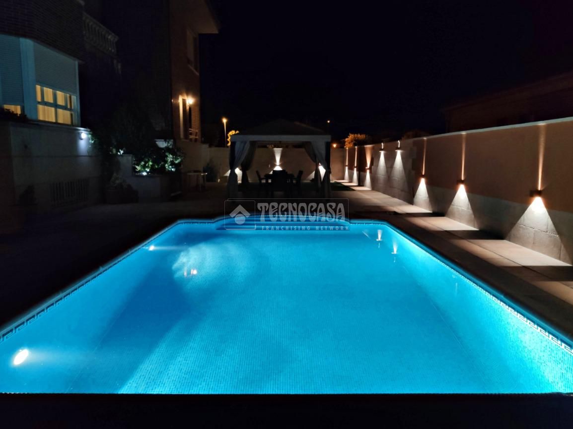 Piscina de Casa o xalet en venda en Cabanillas del Campo amb Aire condicionat, Calefacció i Jardí privat