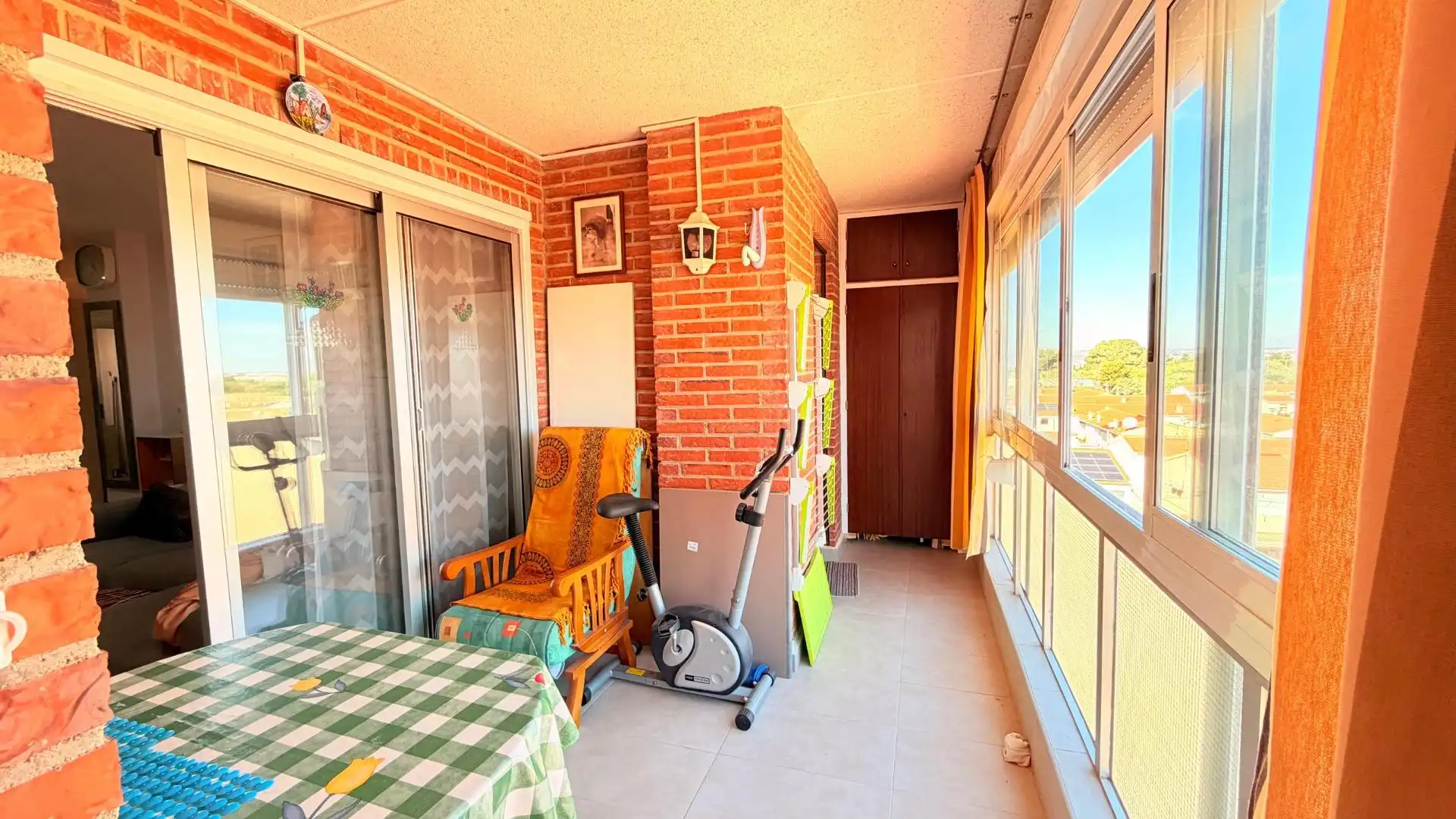Piso con terraza en venta en Calle ALMORADI, imagen 4