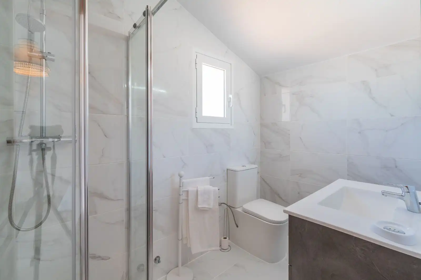 Bathroom of Detached homes for rent in Orihuela  with Air Conditioner, Terrace and Furnished