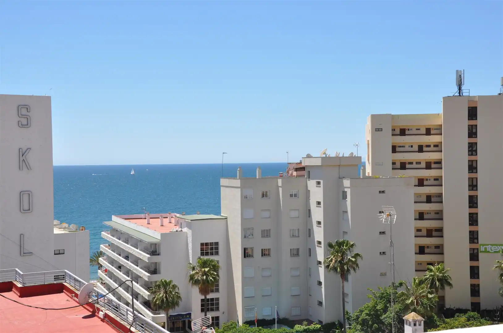 Vista exterior de Ático en venta en Marbella con Aire acondicionado, Terraza y Internet
