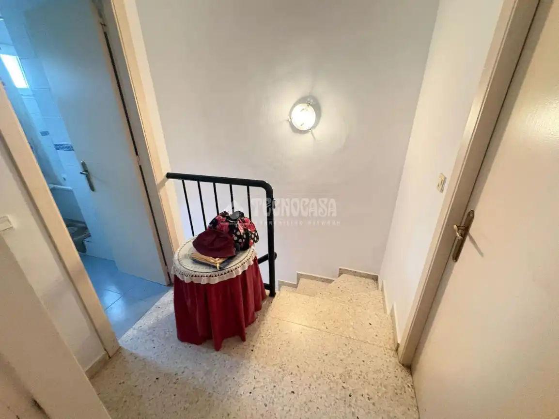 Casa aparellada amb terrassa en venda a Almensilla, imagen 26
