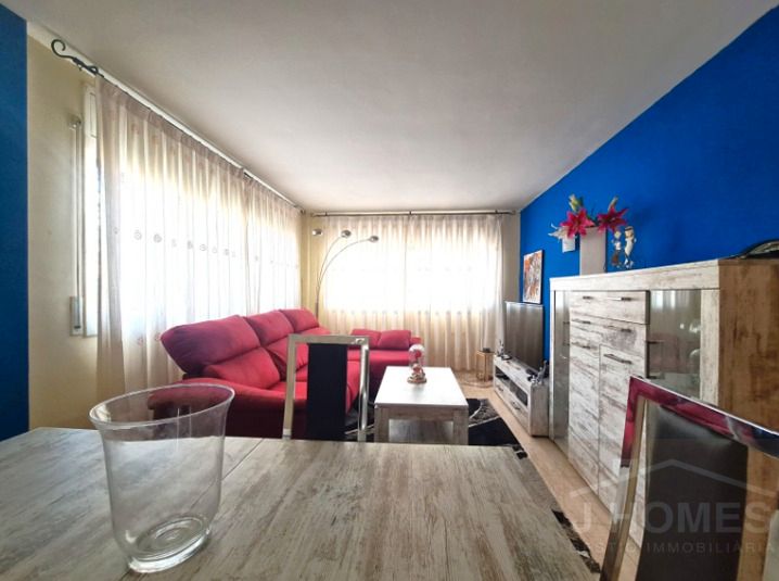 Sala d'estar de Pis en venda en Sant Quirze del Vallès amb Calefacció, Traster i Moblat