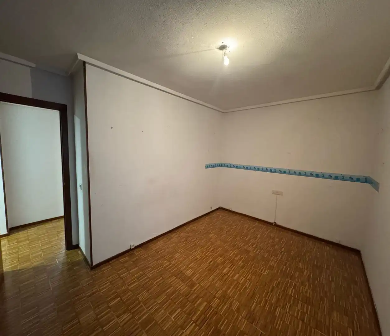 Piso en venta en Gijón  con Calefacción y Parquet