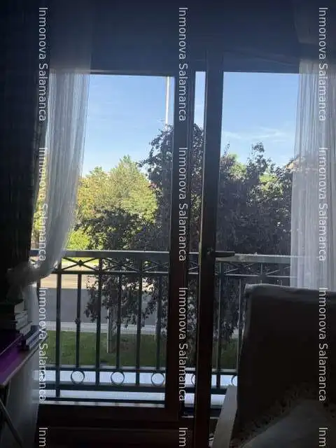Vista exterior de Pis de lloguer en Salamanca amb Calefacció, Moblat i Piscina comunitària