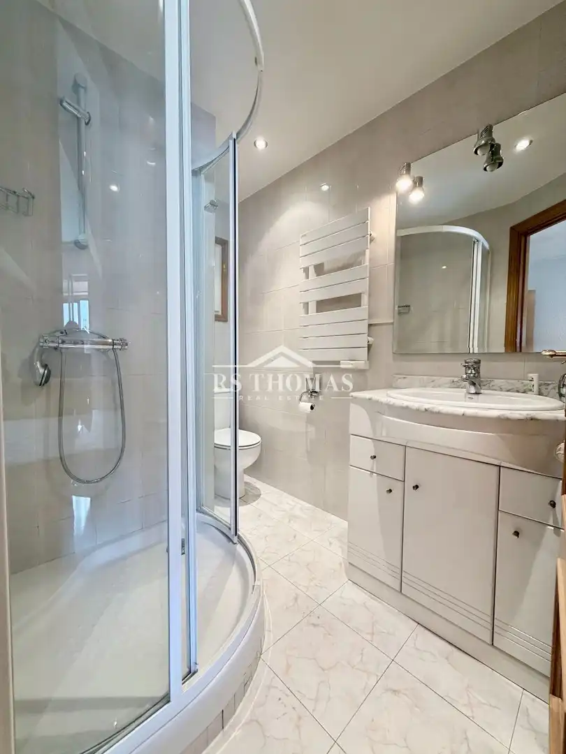 Baño de Ático de alquiler en Andorra la Vella con Calefacción y Terraza