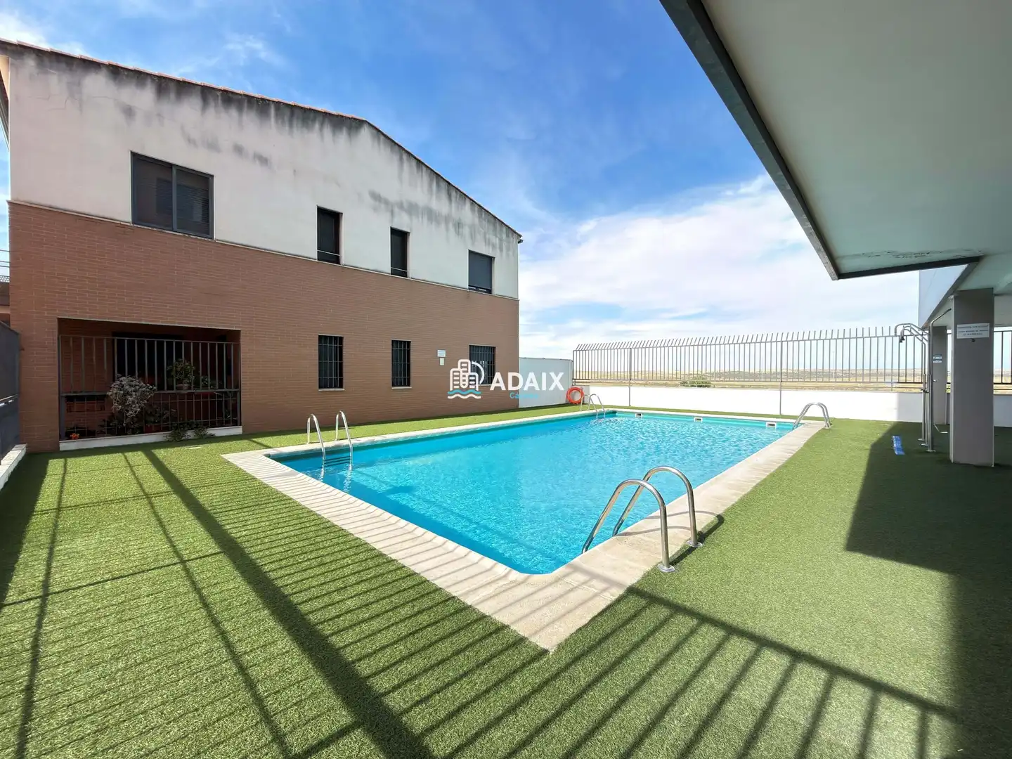 Piscina de Piso en venta en Cáceres con Aire acondicionado, Calefacción y Terraza