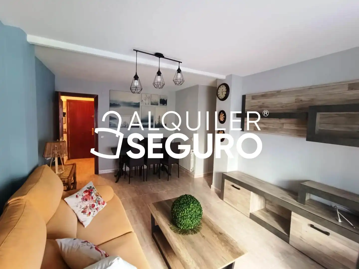 Sala d'estar de Pis de lloguer en Leganés amb Calefacció i Moblat
