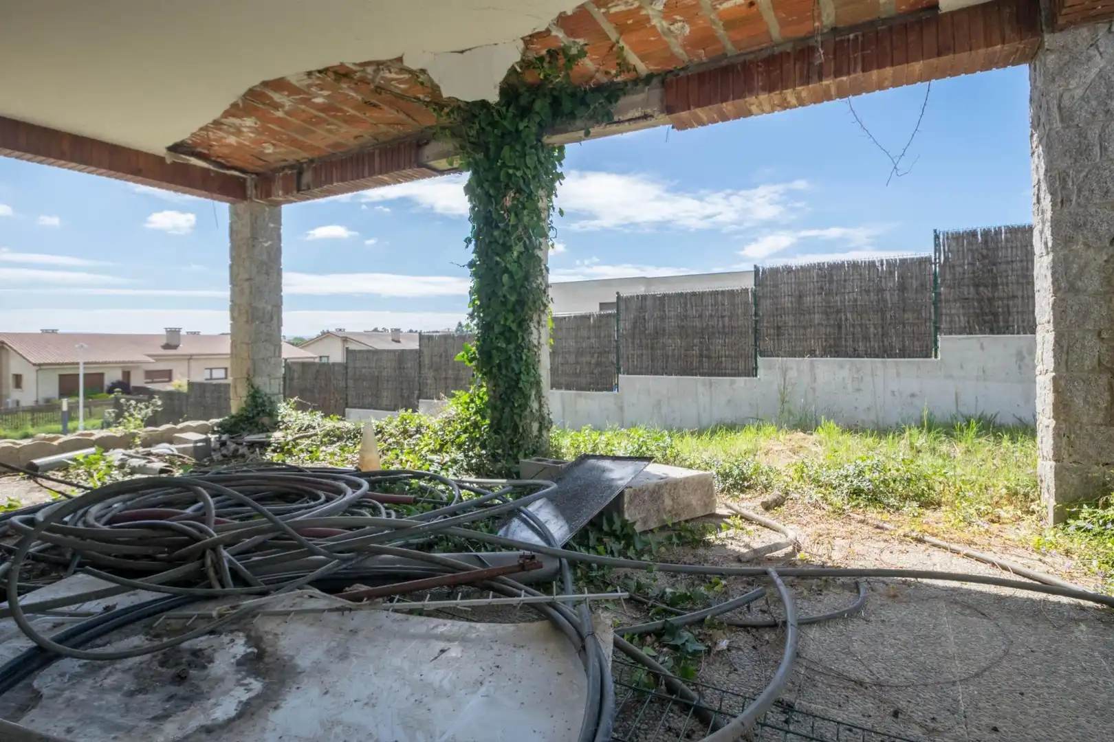 Vista exterior de Casa o xalet en venda en Cambre  amb Terrassa