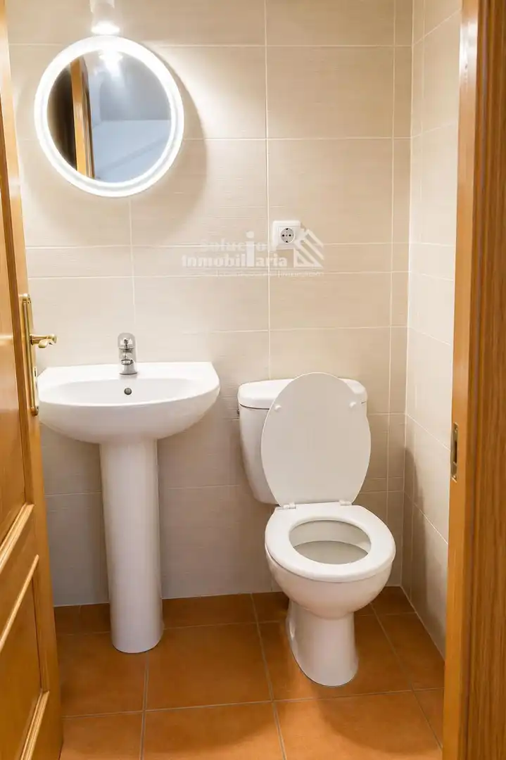 Badezimmer von Maisonette zur Miete in Salamanca mit Heizung, Terrasse und Schwimmbad
