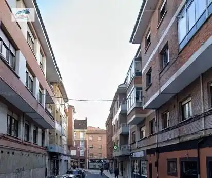 Flat with lift for sale in Calle DOCTOR FLEMING, imagen 2