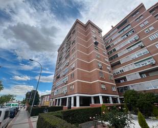 Vista exterior de Pis en venda en Fuenlabrada amb Aire condicionat, Calefacció i Terrassa