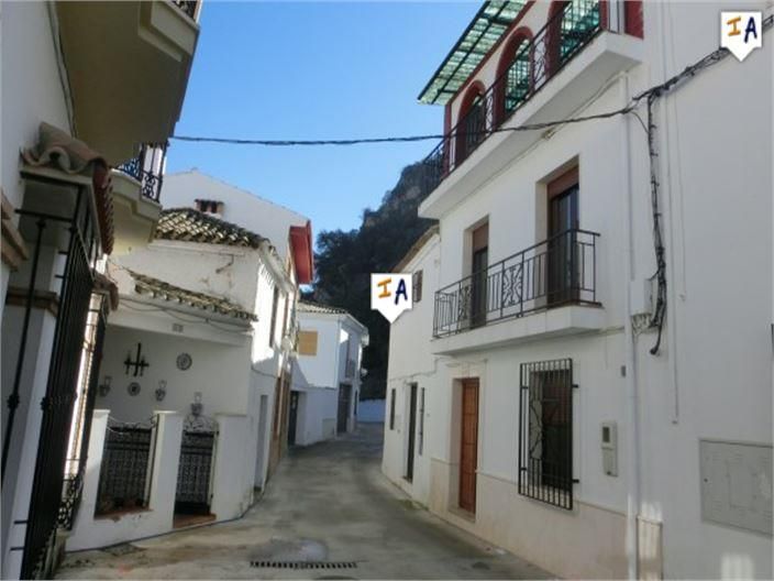 Single-family semi-detached for sale