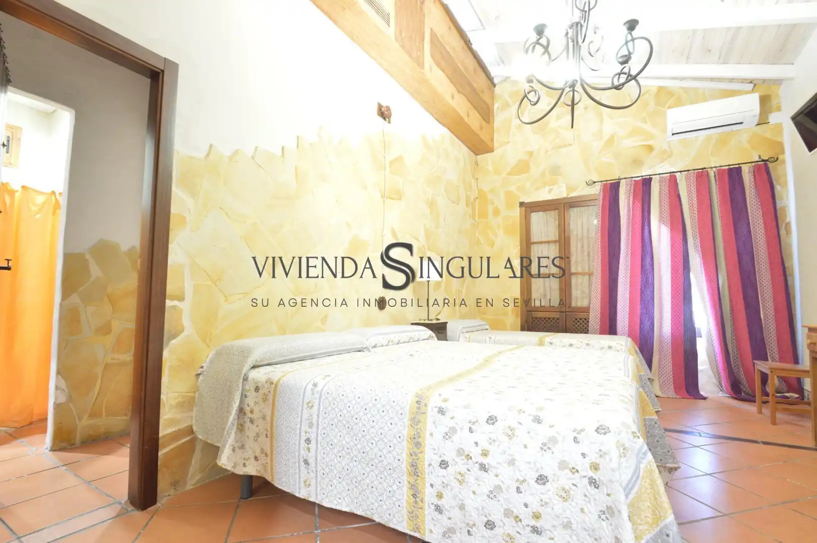 Bedroom of Houses for sale in Arroyomolinos de León  with Air Conditioner, Terrace and Furnished