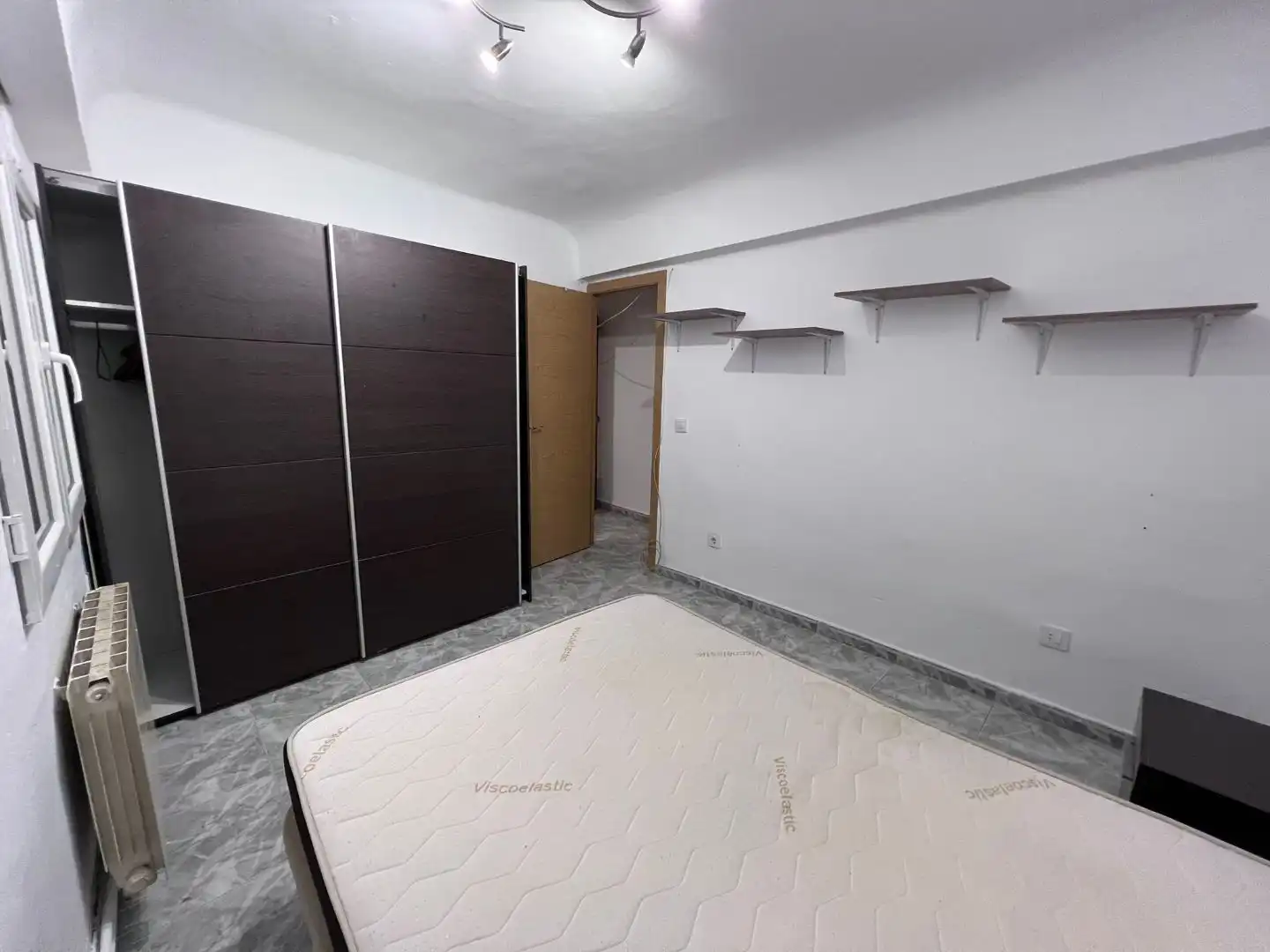 Habitación de Piso de alquiler en Lleida con Calefacción, Amueblado y Lavadora