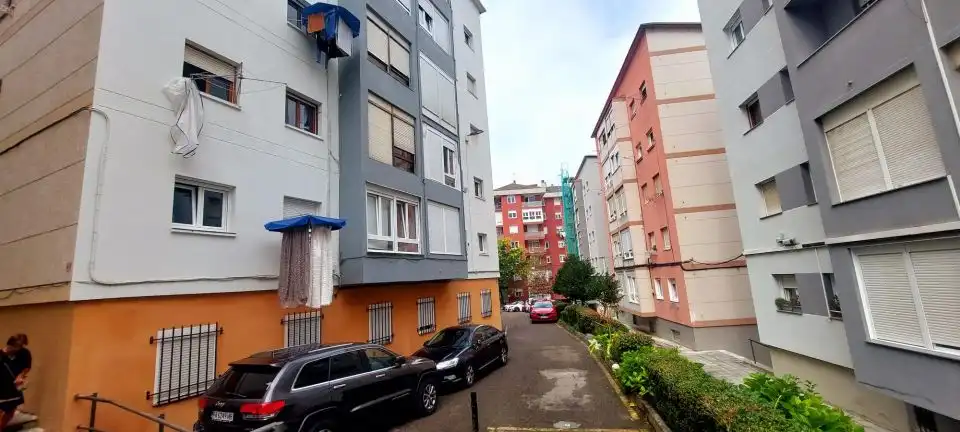 Vista exterior de Piso en venta en Santander