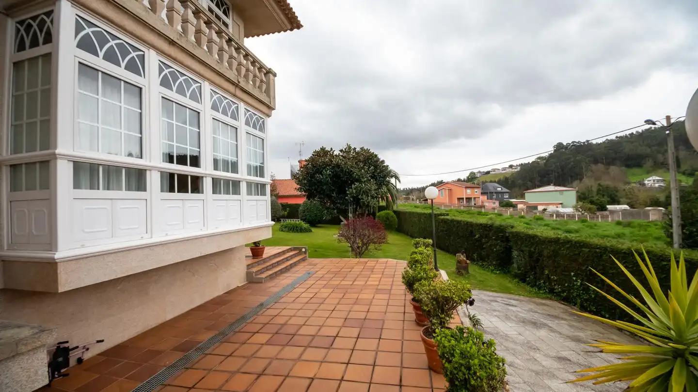 Jardí de Casa o xalet en venda en Culleredo amb Jardí privat, Terrassa i Traster